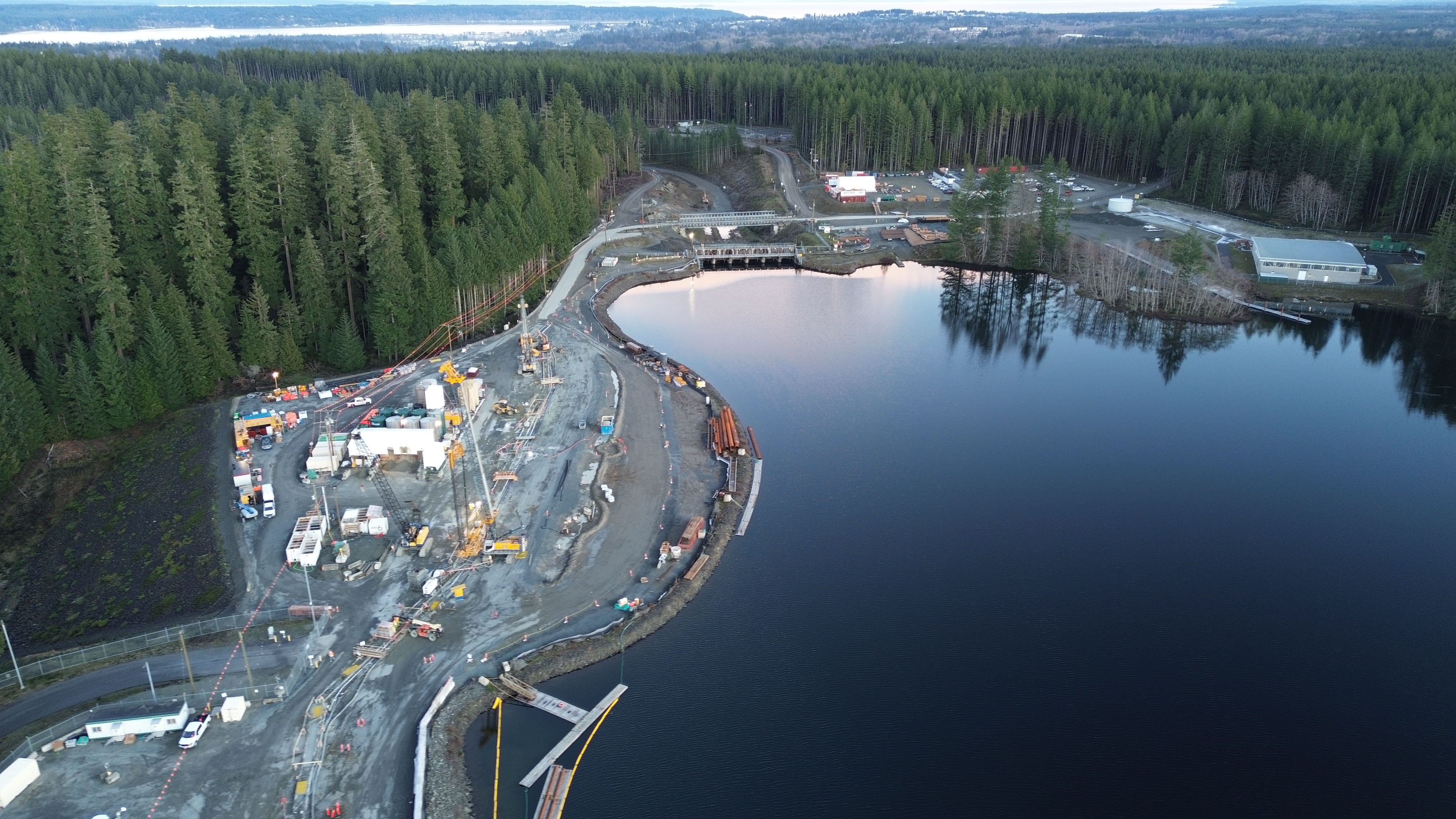 Soil improvment on John-Hart-Dam, Canada by Bauer Spezialtiefbau